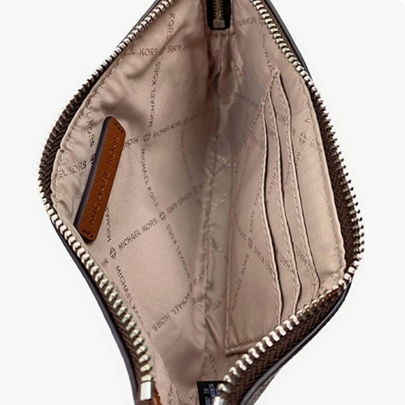 Michael Kors Jet Set LG Stripe Wristlet - Picture 4 of 5